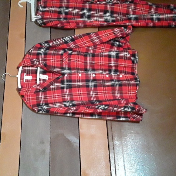 NWOT Victoria's Secret Xl Plaid Long Sleeve Button Down Top W/ Matching pants - Picture 2 of 16